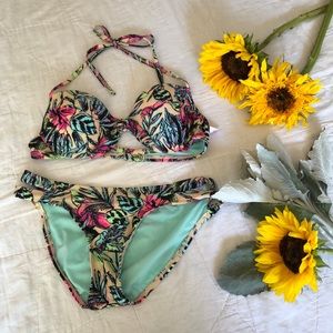 Tropical underwire push up bikini